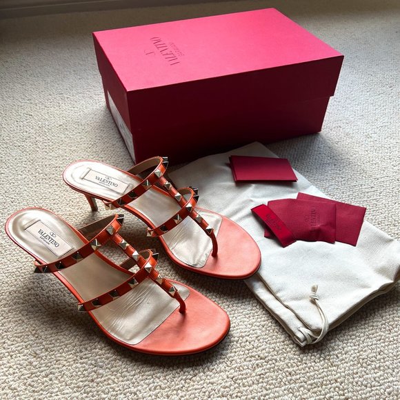 Valentino Garavani Rockstud Kitten Heel Size 40